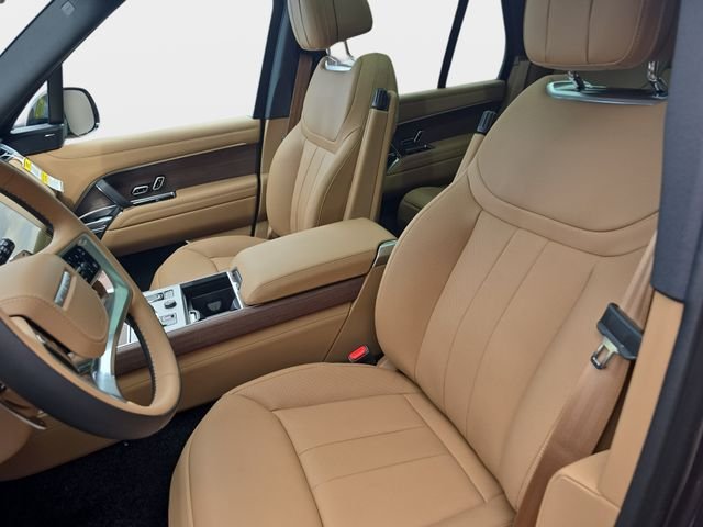 New 2027 Charente Grey Land Rover SE image 12