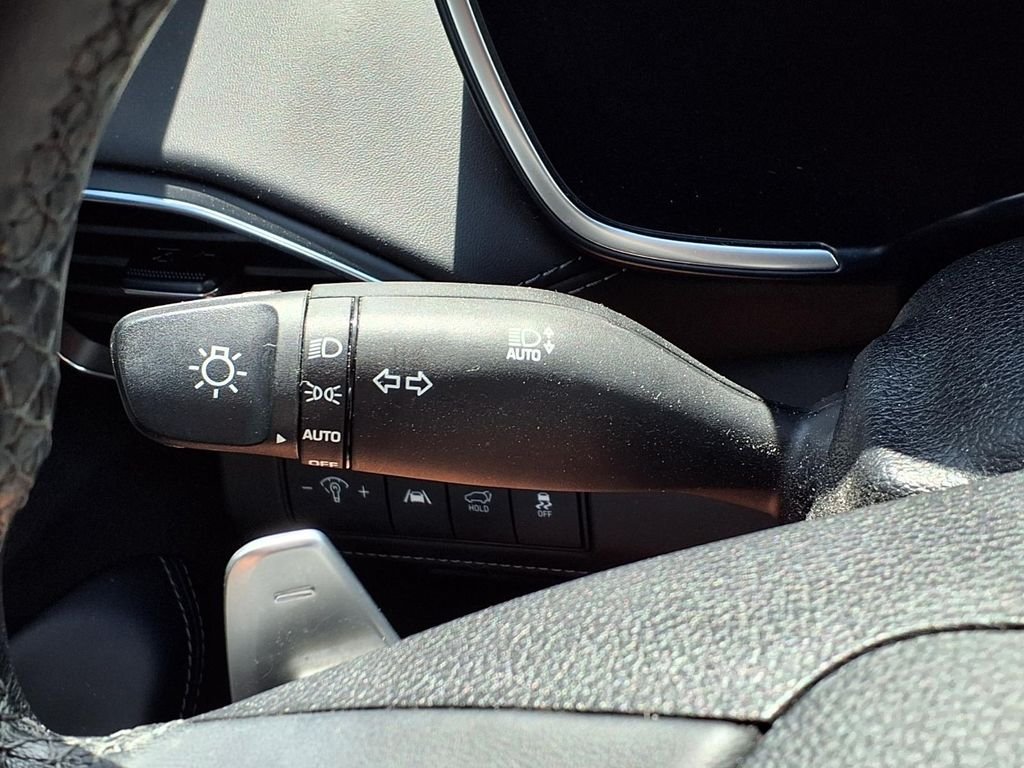 Used 2023 Gray Hyundai SEL Premium image 28