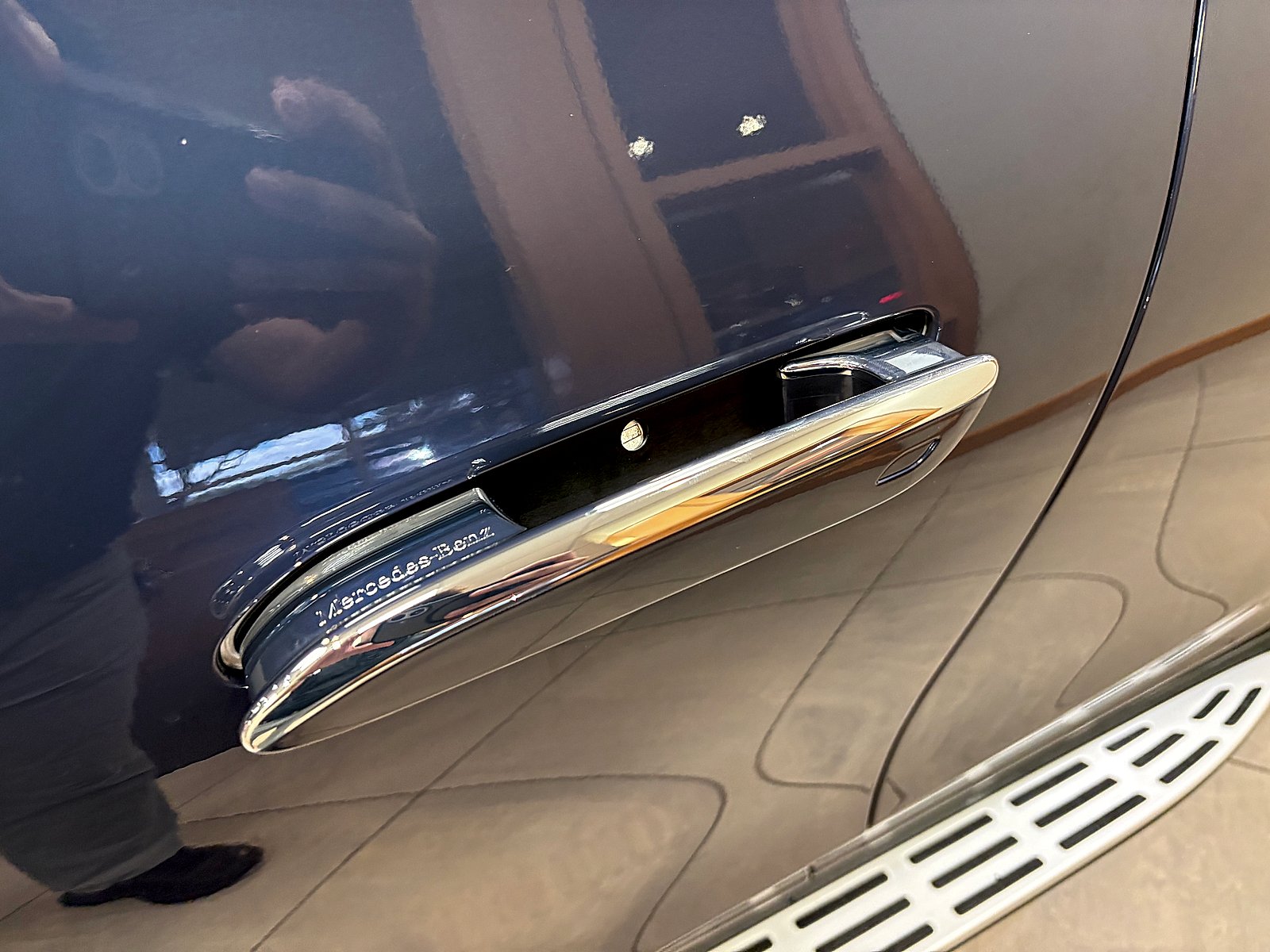 New 2027 Twilight Blue Metallic Mercedes-Benz EQE 320+ image 10