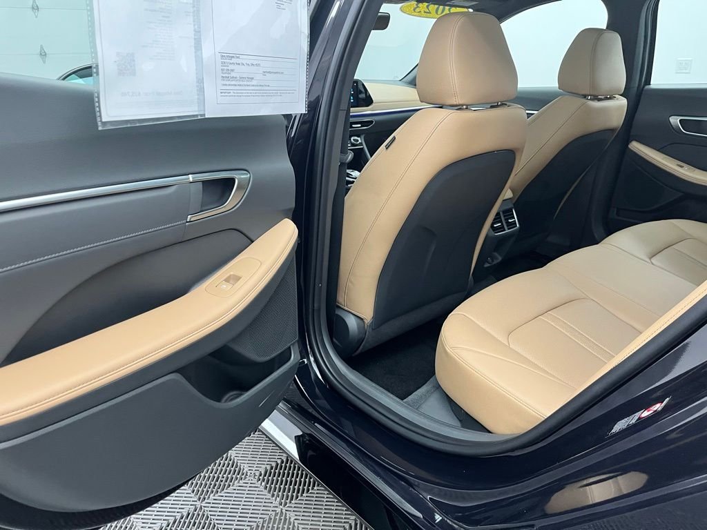 Used 2023 Carbon Blue Hyundai Limited image 37