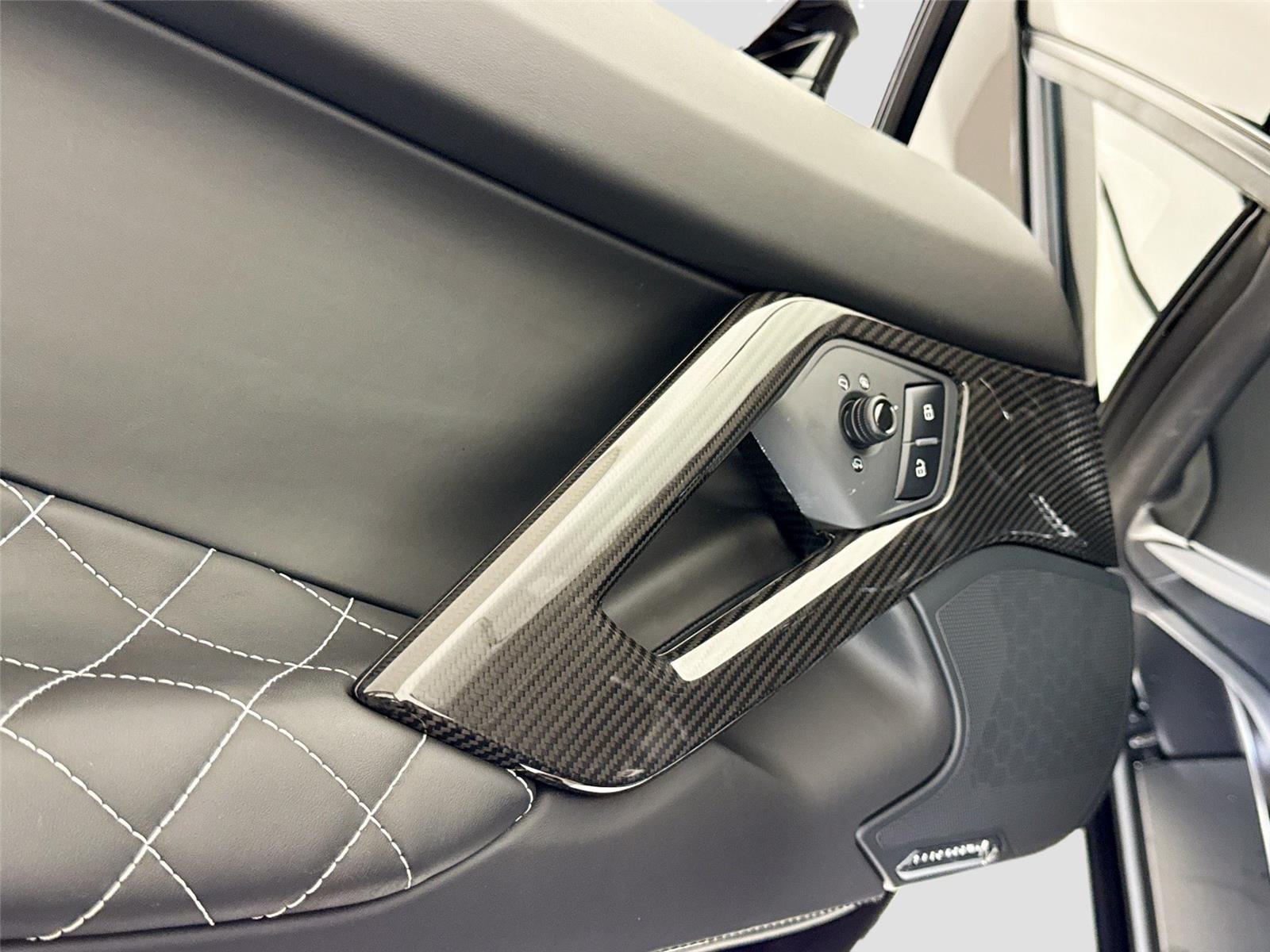 Used 2016 Nero Aldebaran Lamborghini LP 700-4 | Vorsteiner Carbon Wing | Carbon Interior image 16