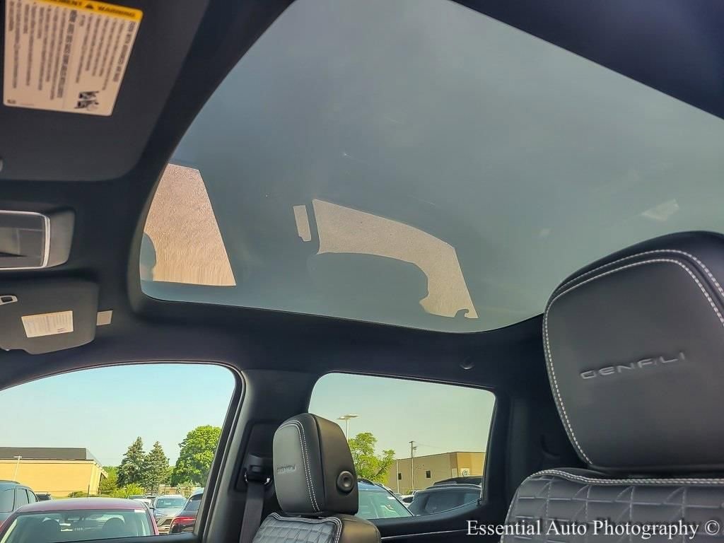 2025 GMC SIERRA - Image 9