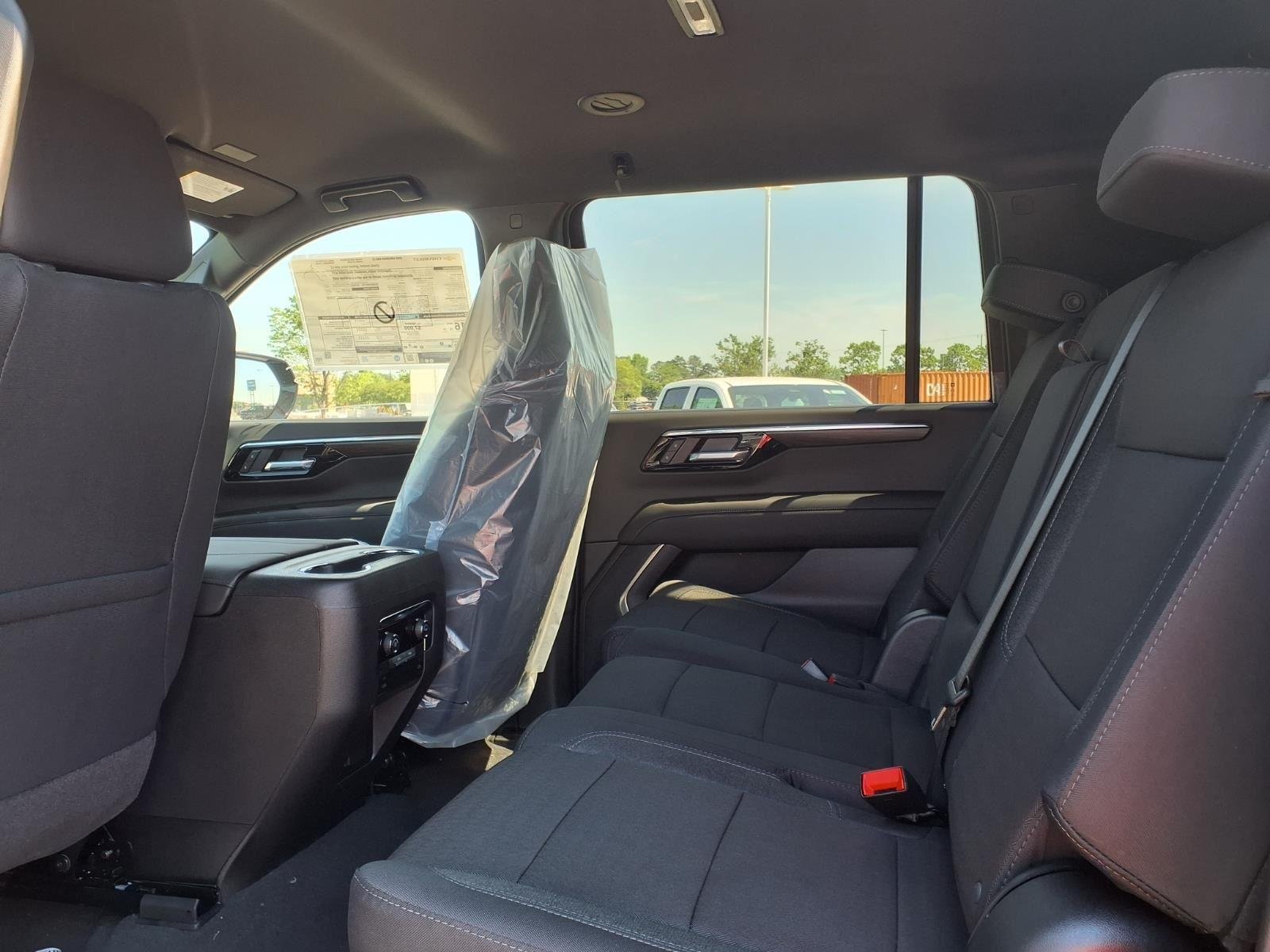 2026 Chevrolet Suburban LS - Photo 15