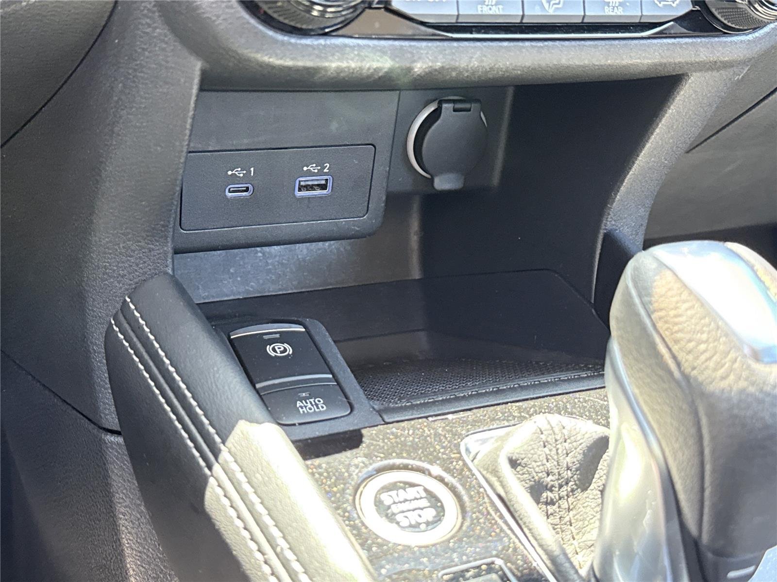 Used 2023 Boulder Gray Pearl Nissan SR image 28