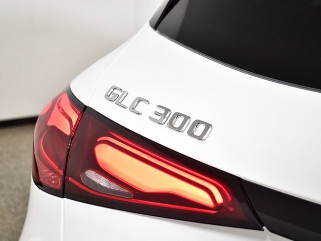 New 2026 Polar White Mercedes-Benz GLC 300 image 51