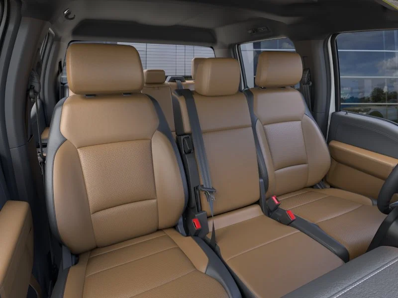 New 2026 Oxford White Ford Lariat image 35