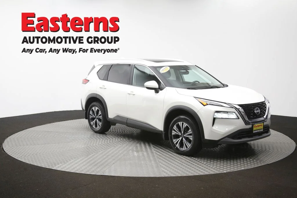 Used 2023 White Nissan SV image 51