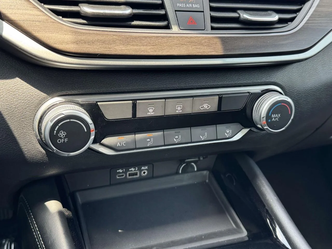 Used 2023 Gun Metallic Nissan SV FWD image 30