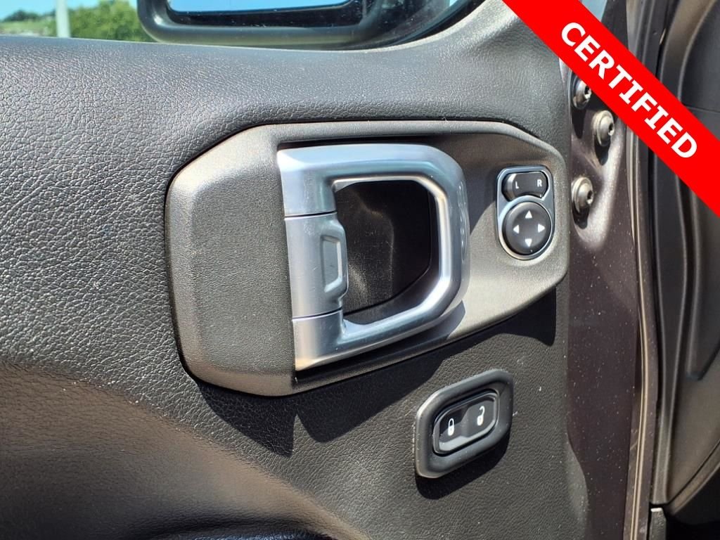 Certified Used 2022 Gray Jeep Rubicon image 15