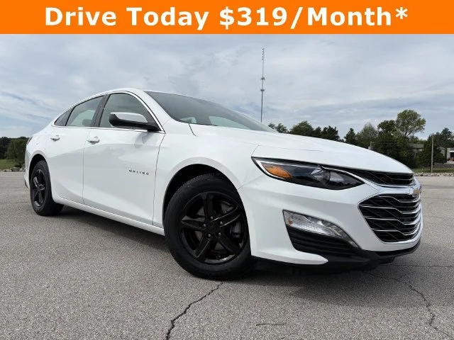 Used 2024 White Chevrolet LT image 2