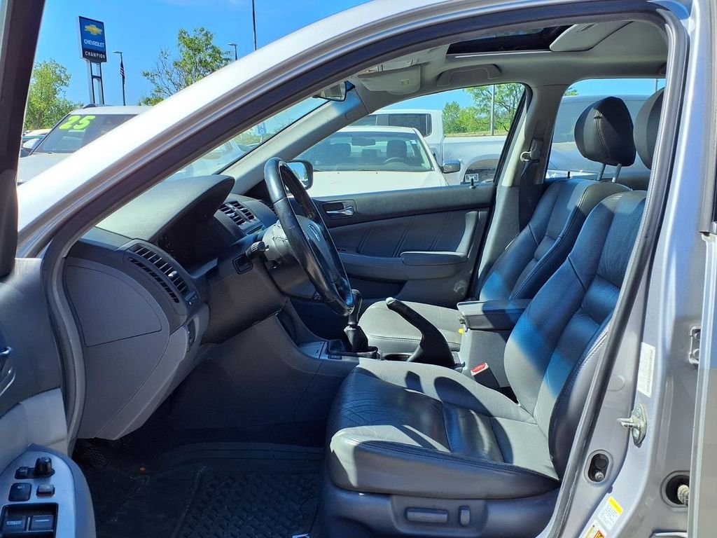 Used 2006 Silver Honda EX-L image 12