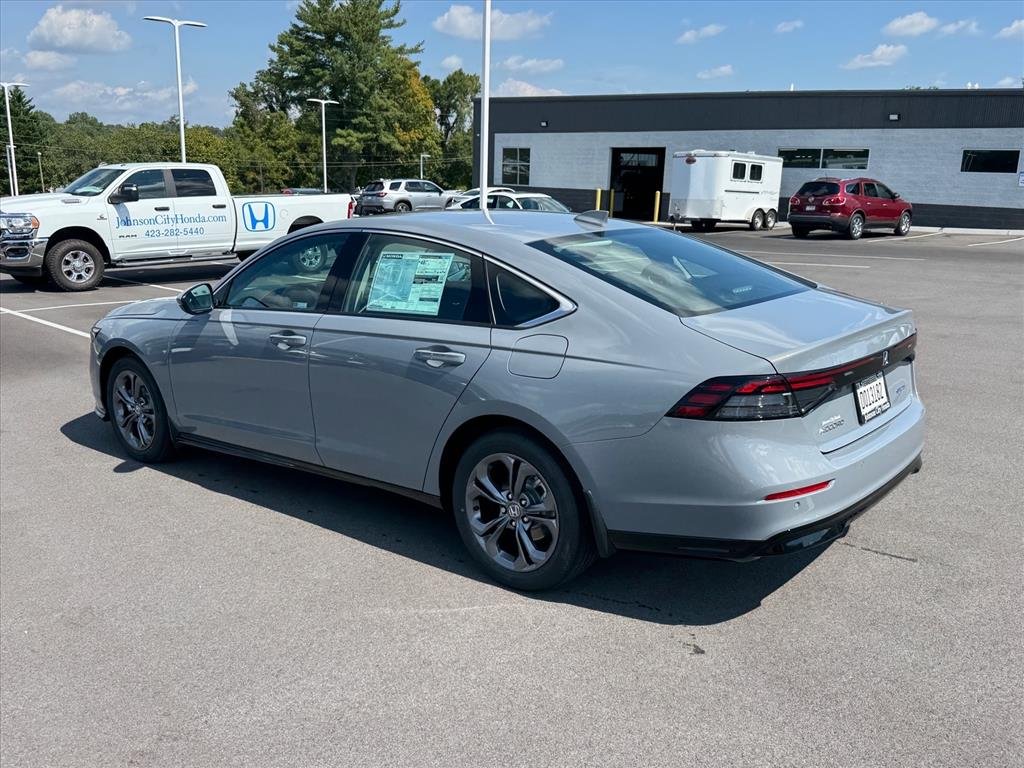 New 2026 Urban Gray Pearl Honda EX-L image 4