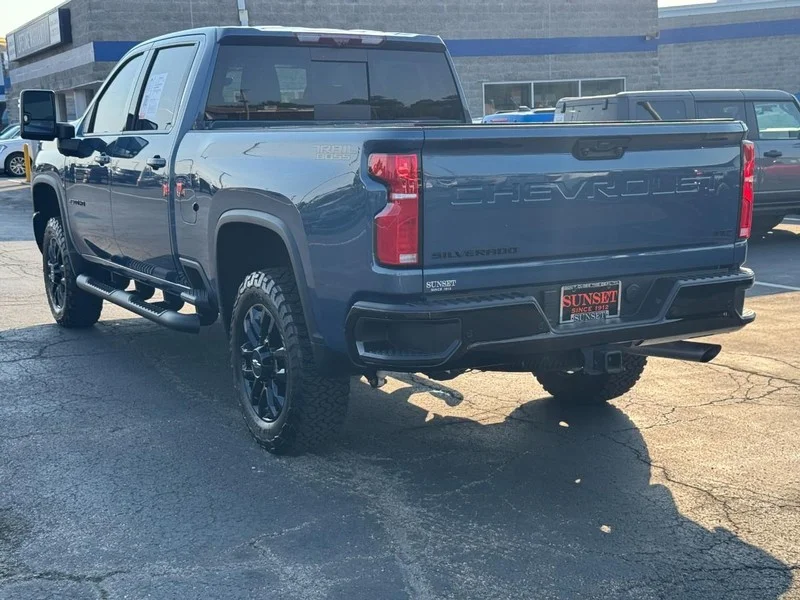 Used 2025 Lakeshore Blue Metallic Chevrolet LTZ image 7