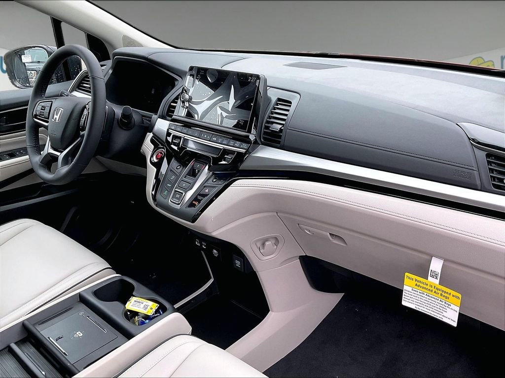 2026 Honda Odyssey Touring - Photo 10