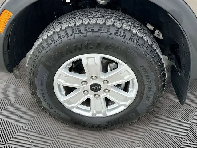 Used 2025 Gray Ford XL image 28