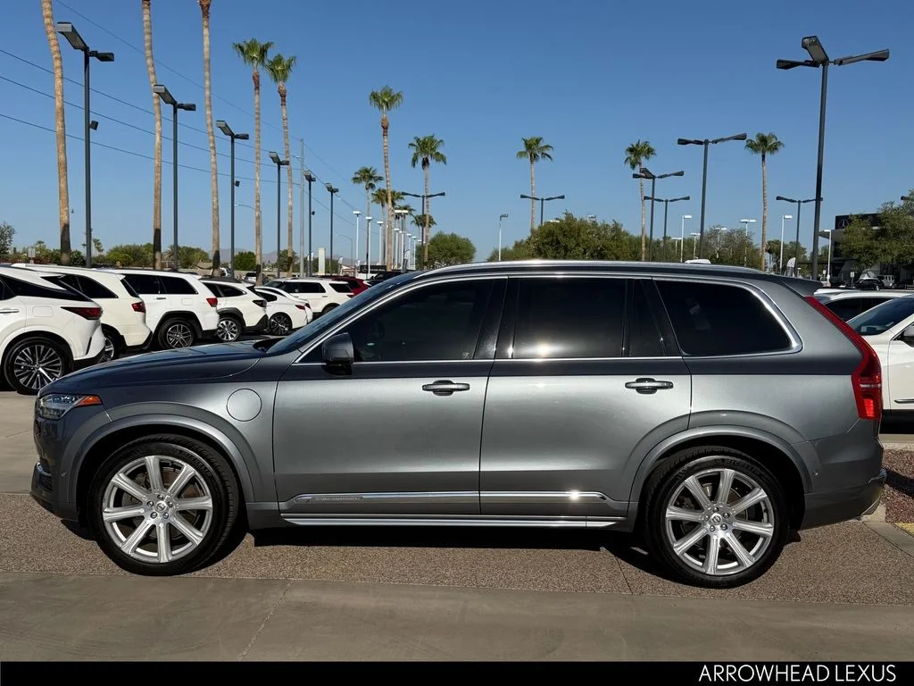 Used 2018 Gray Volvo T8 Inscription image 2