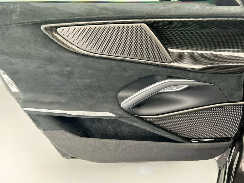 Used 2025 Extra Sample Ferrari Tailor Made image 22