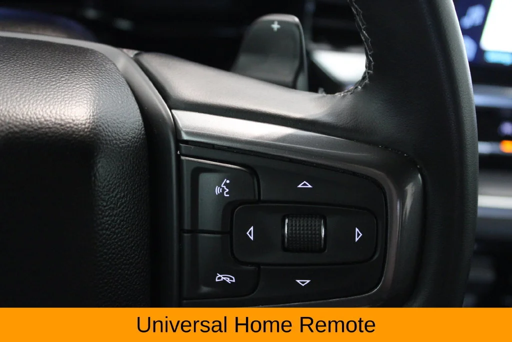 Used 2024 Iridescent Pearl Tricoat Chevrolet High Country image 29