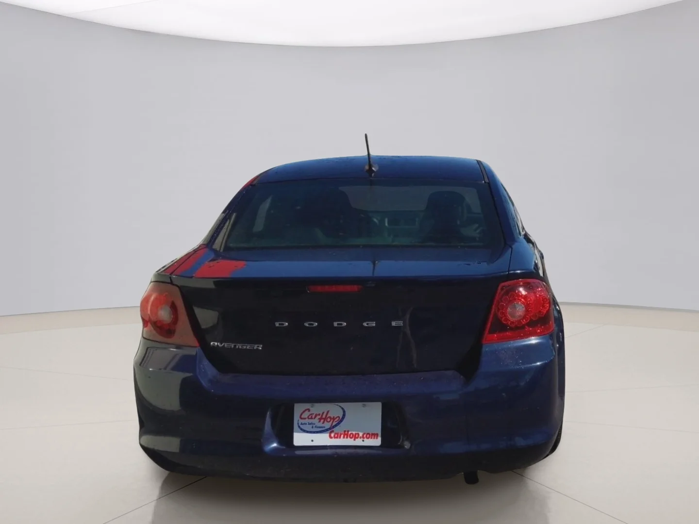 Used 2014 Blue Dodge SE image 4
