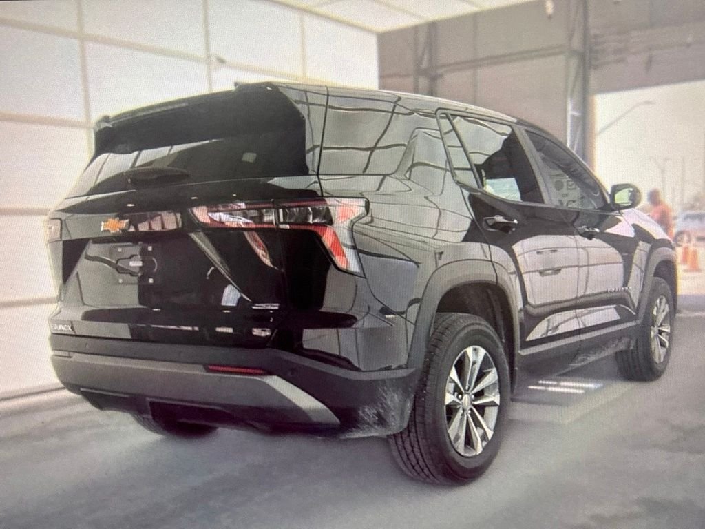 Used 2025 Black Chevrolet LT image 3