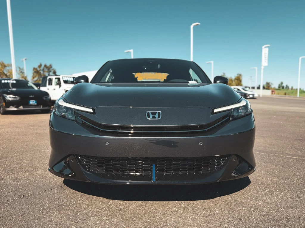 New 2027 Meteorite Gray Metallic Honda  image 2