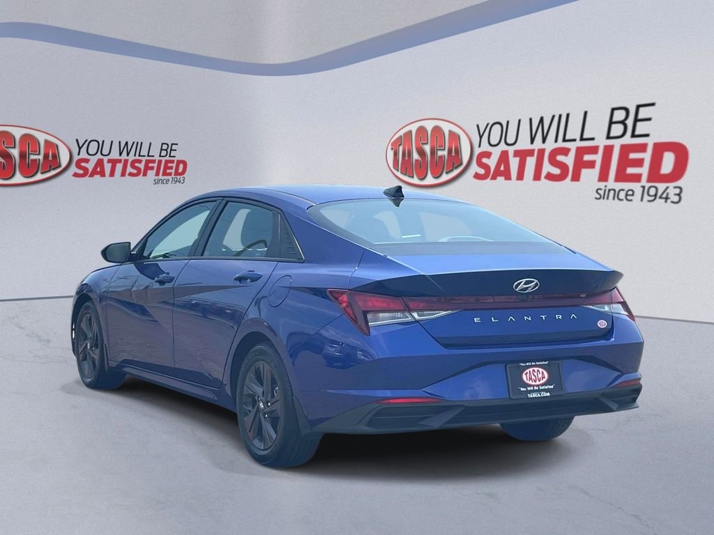 Used 2023 Blue Hyundai SEL image 8