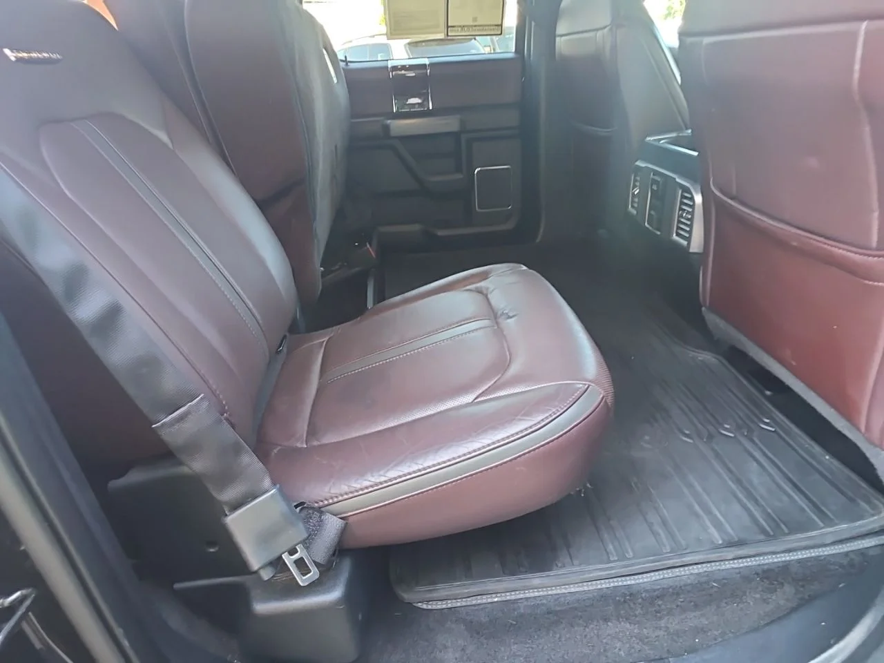 Used 2015 Black Ford Platinum image 20