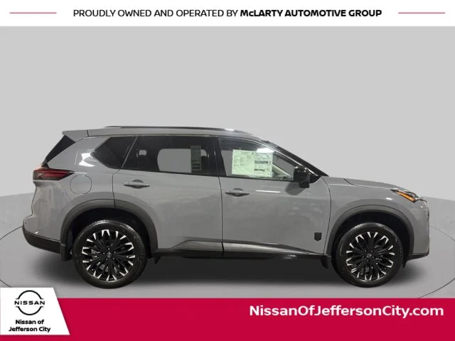 2026 Nissan Rogue Dark Armor - Photo 10