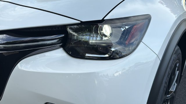 Used 2025 White Mazda 3.3 Turbo Premium image 7