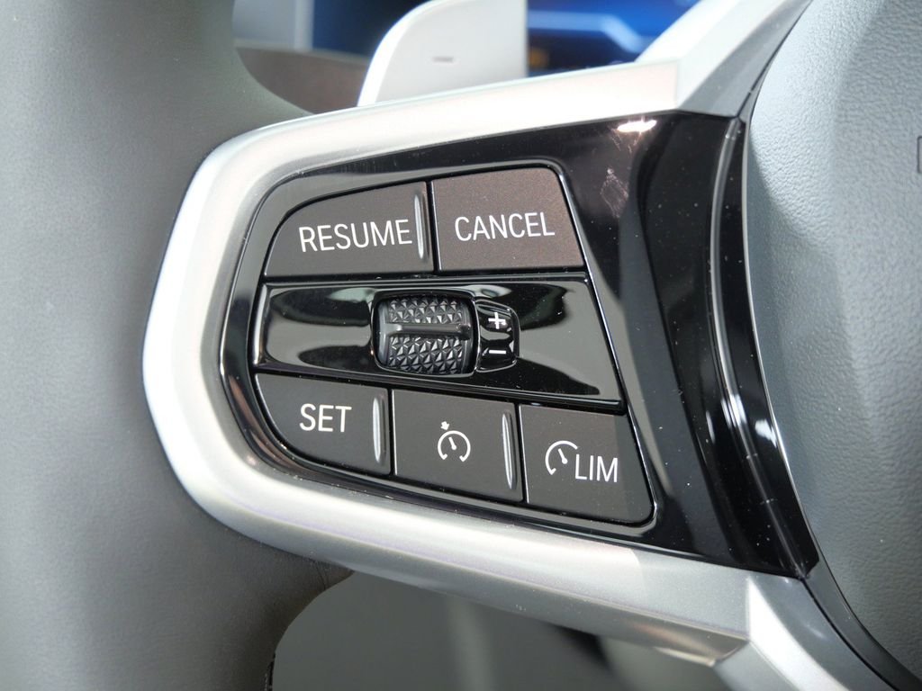 New 2026 Skyscraper Grey Metallic BMW 330i xDrive image 39