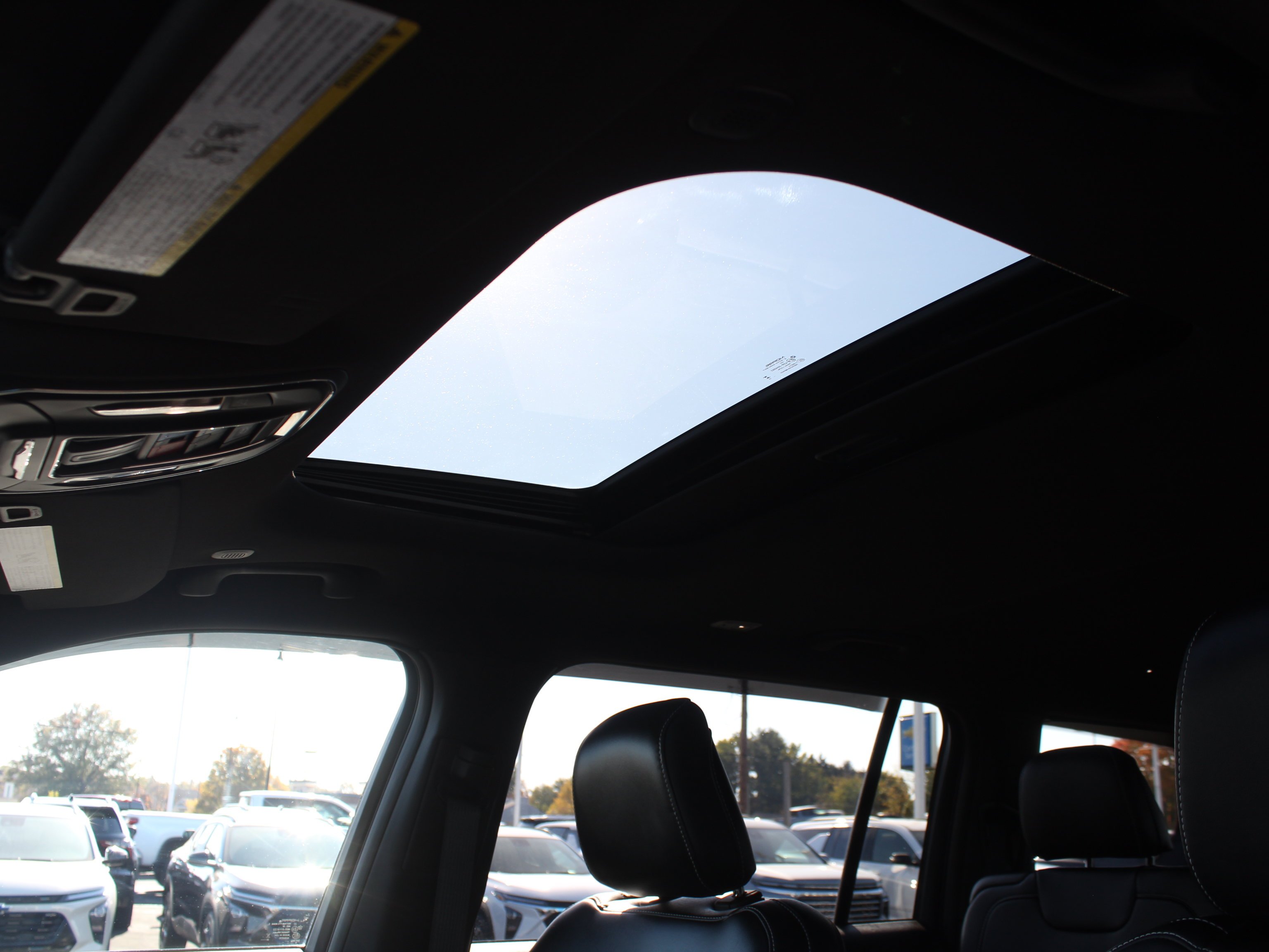 Used 2025 Black Jeep Altitude X image 14