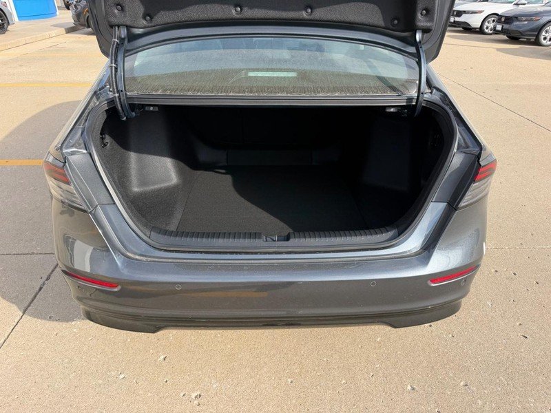 New 2026 Meteorite Gray Metallic Honda Touring image 4