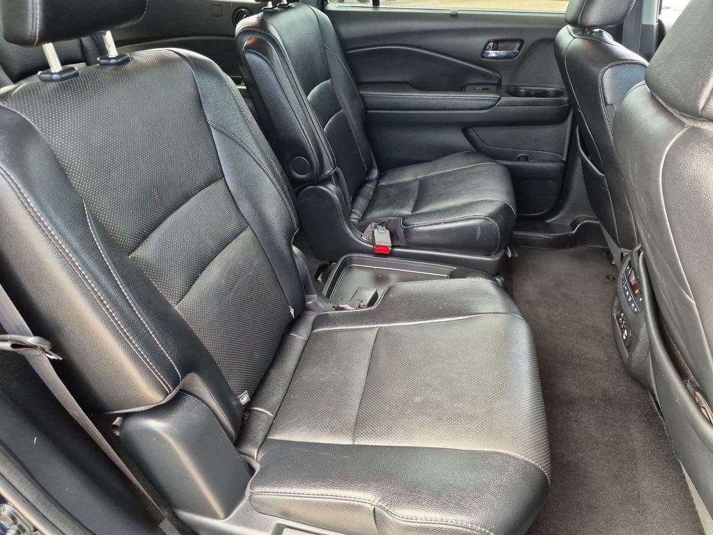 Used 2017  Honda Elite image 33