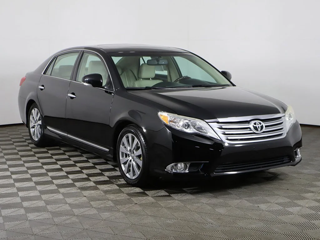 Used 2012 Toyota Avalon Limited with VIN 4T1BK3DB2CU473617 for sale in Cleveland Heights, OH
