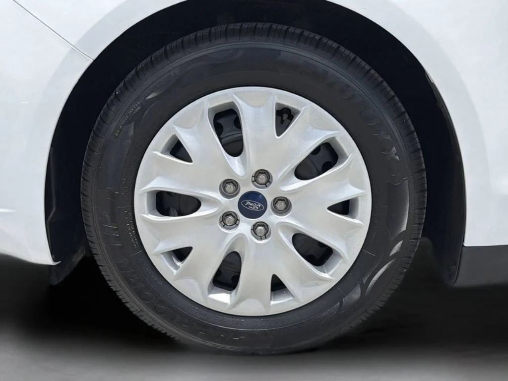 Used 2020 White Ford S image 32
