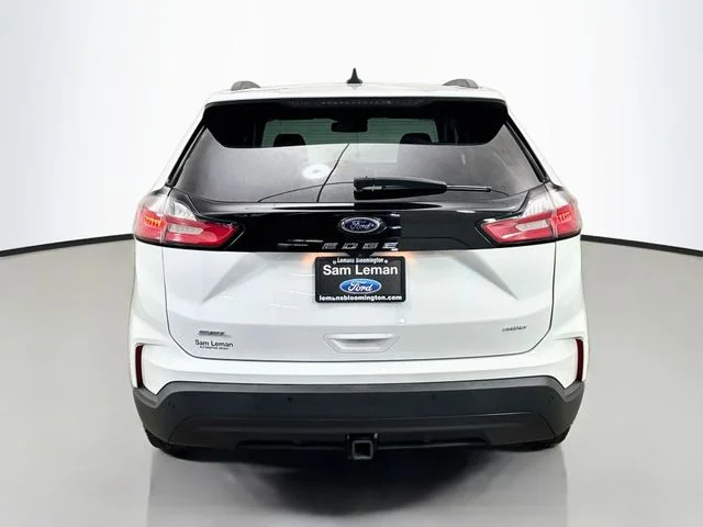 Certified Used 2022 Oxford White Ford SEL image 6