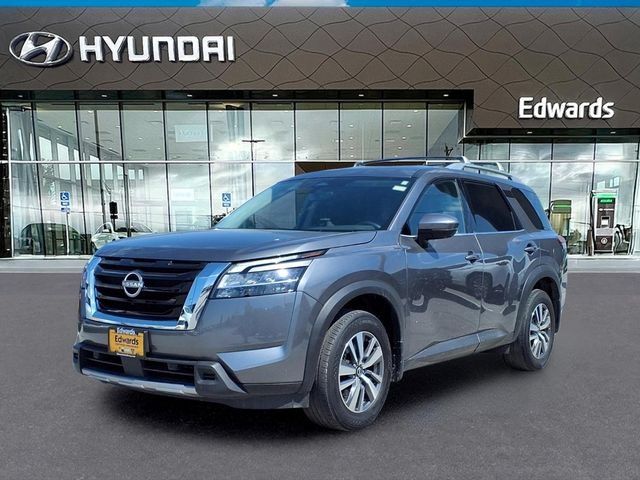 2024 Nissan Pathfinder SL 4WD's photo