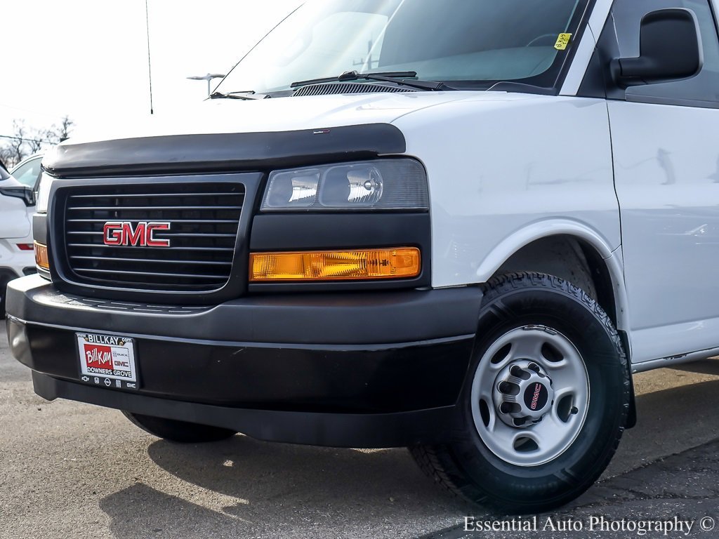 2018 GMC SAVANA - Image 2