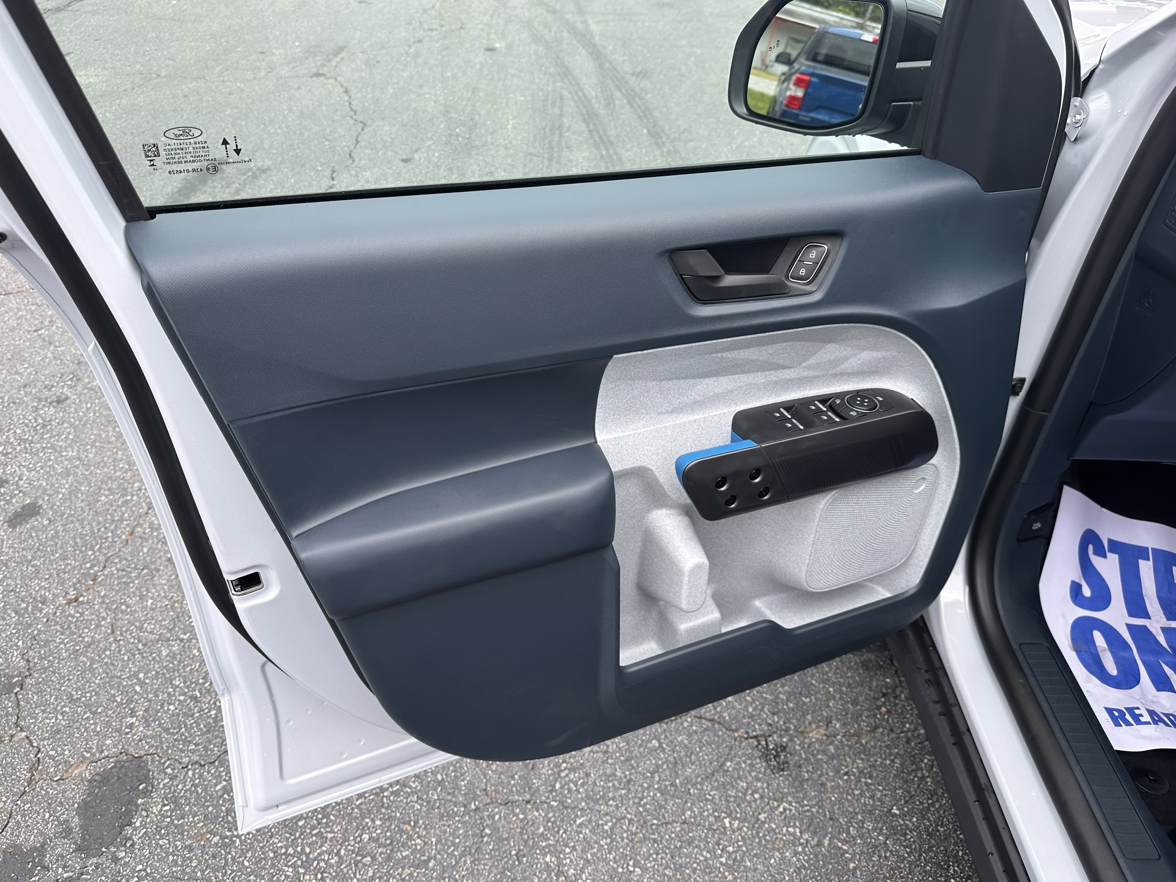 New 2026 Space White Metallic Ford XLT image 9