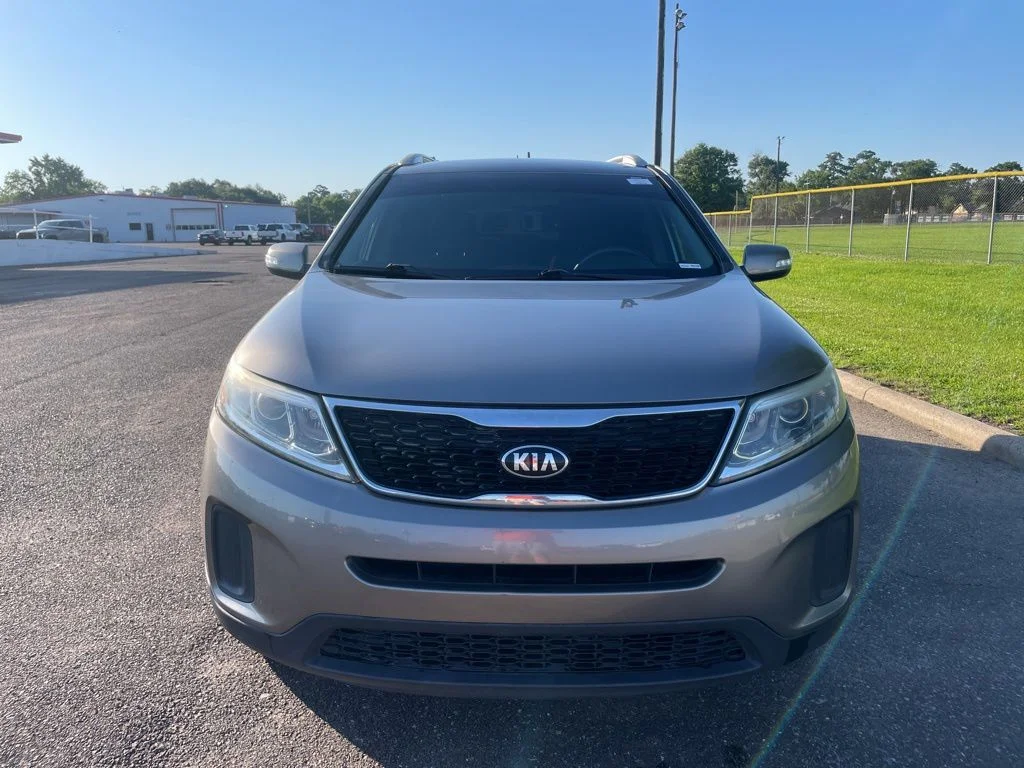 Used 2015 Kia Sorento LX with VIN 5XYKT4A72FG643097 for sale in Orange, TX