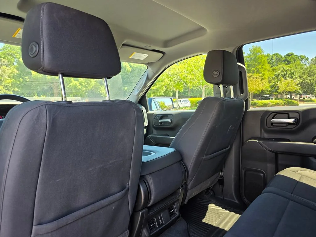 Used 2025 Riptide Blue Metallic Chevrolet Custom image 28