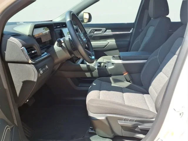 Used 2026 Summit White GMC Elevation image 18