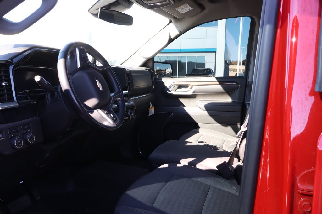 2024 Chevrolet Silverado 1500 LT - Photo 10