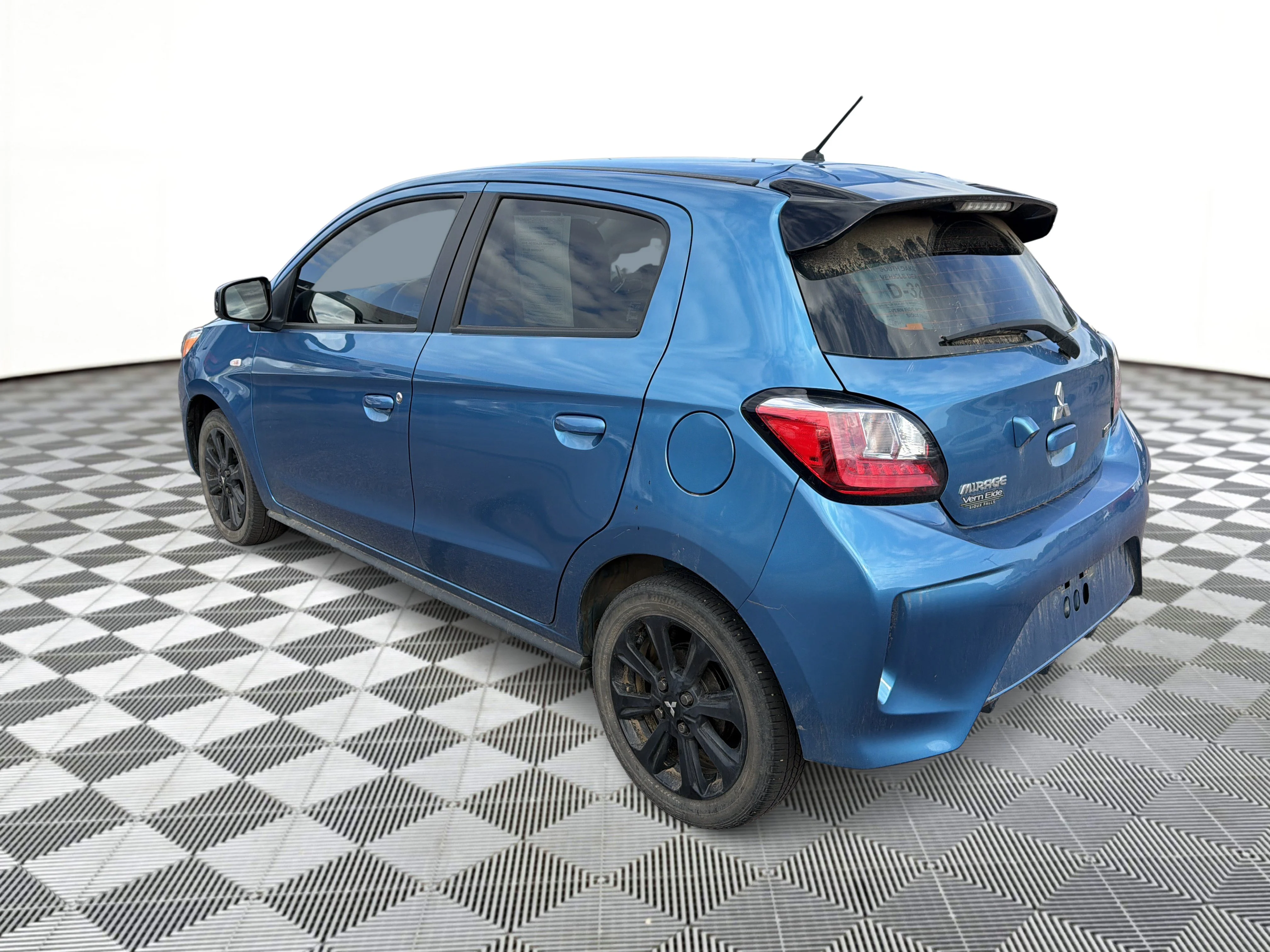 Certified Used 2022 Sapphire Blue Metallic Mitsubishi SE image 3