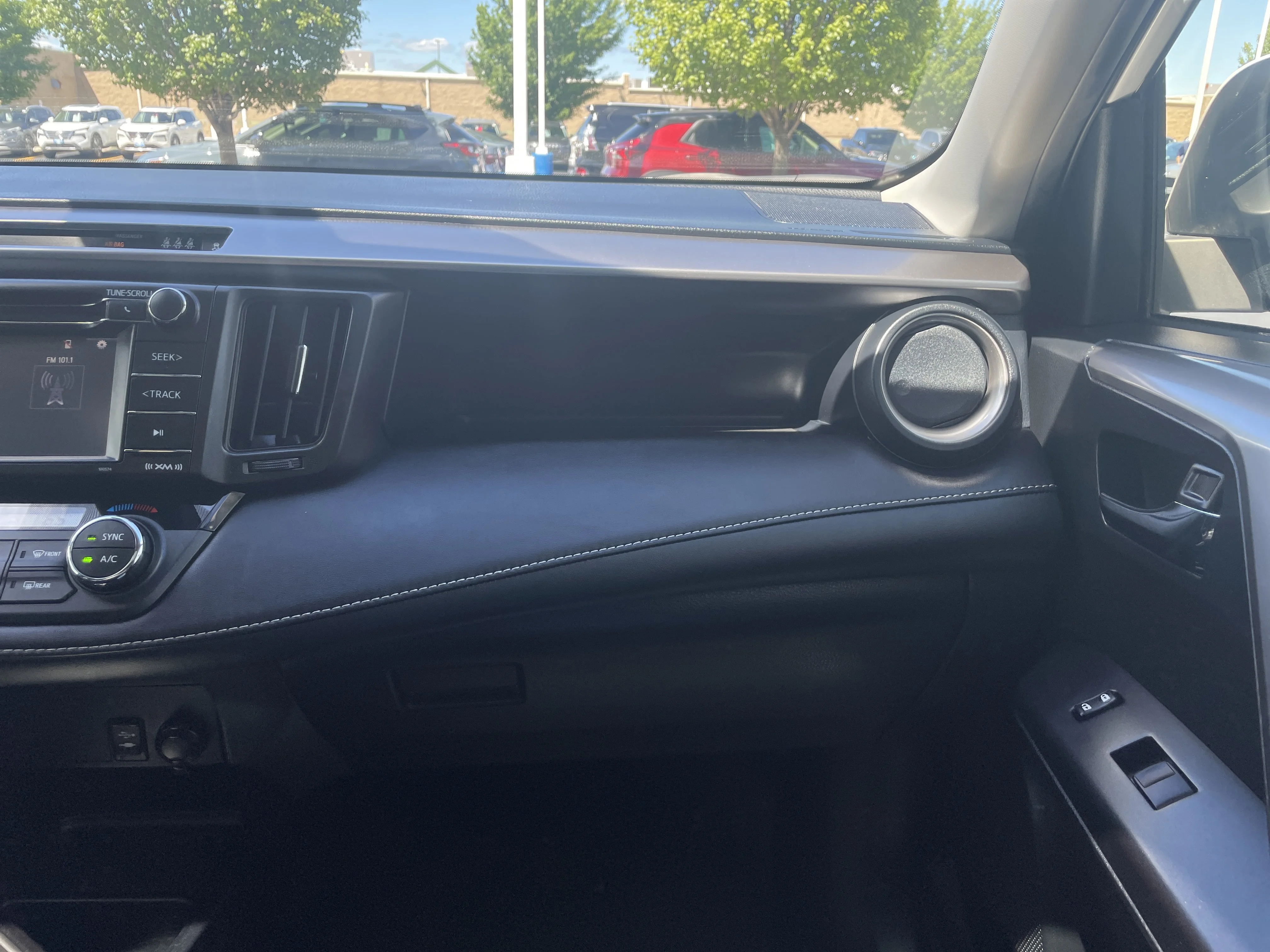 Used 2017 Super White Toyota XLE image 26