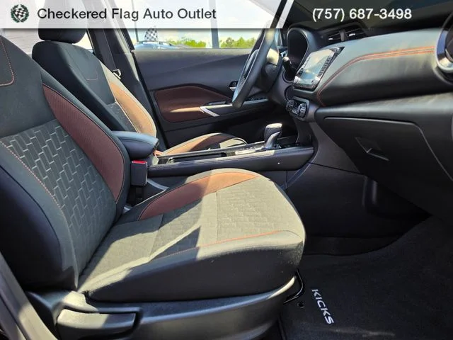 Used 2023 Super Black Nissan SR image 39