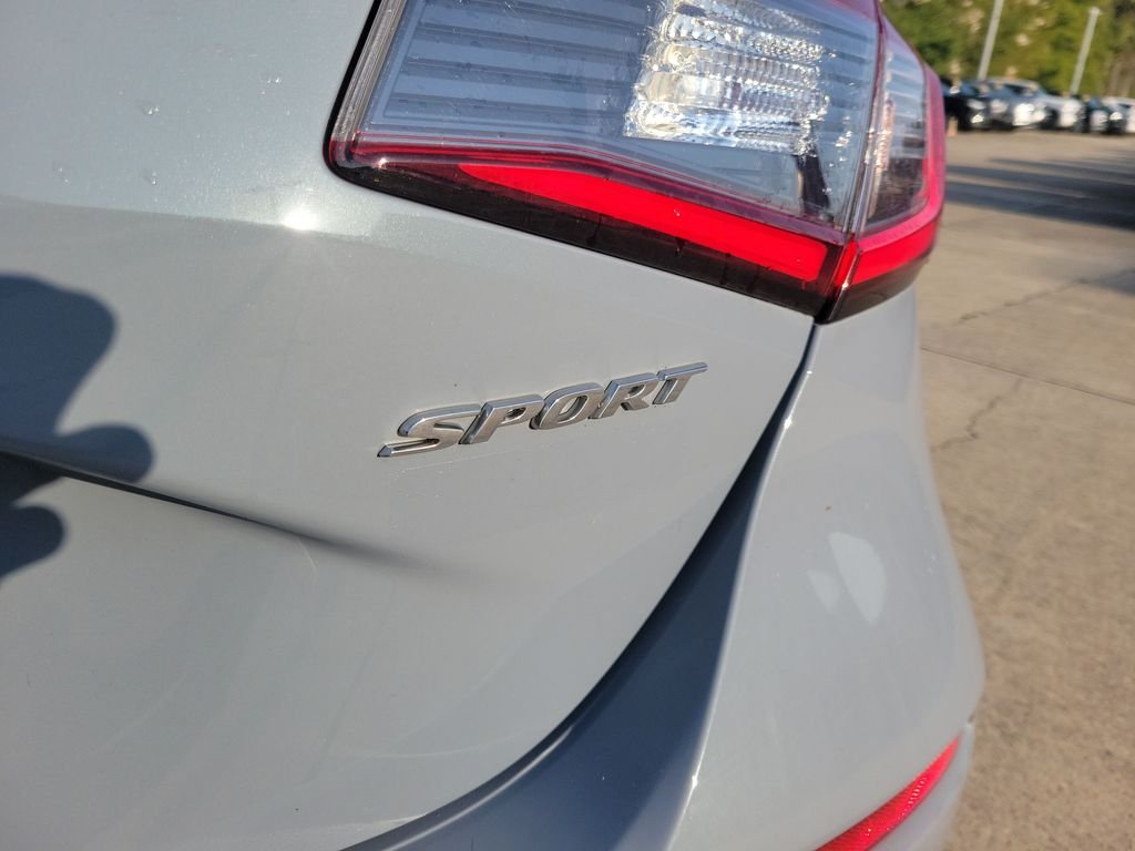 Used 2022  Honda Sport image 11