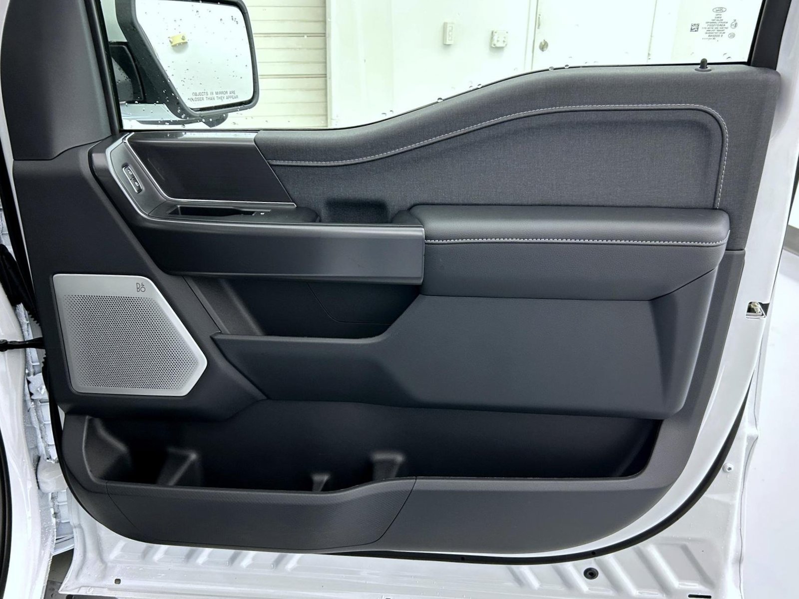 New 2026 Oxford White Ford Lariat image 16