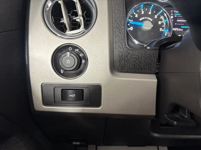 Used 2014 Blue Ford Lariat image 18