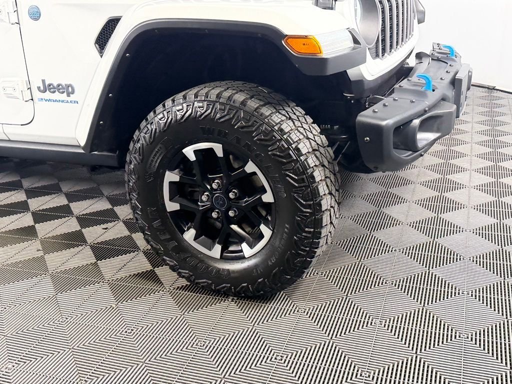 Used 2024 White Jeep Rubicon 4xe image 13